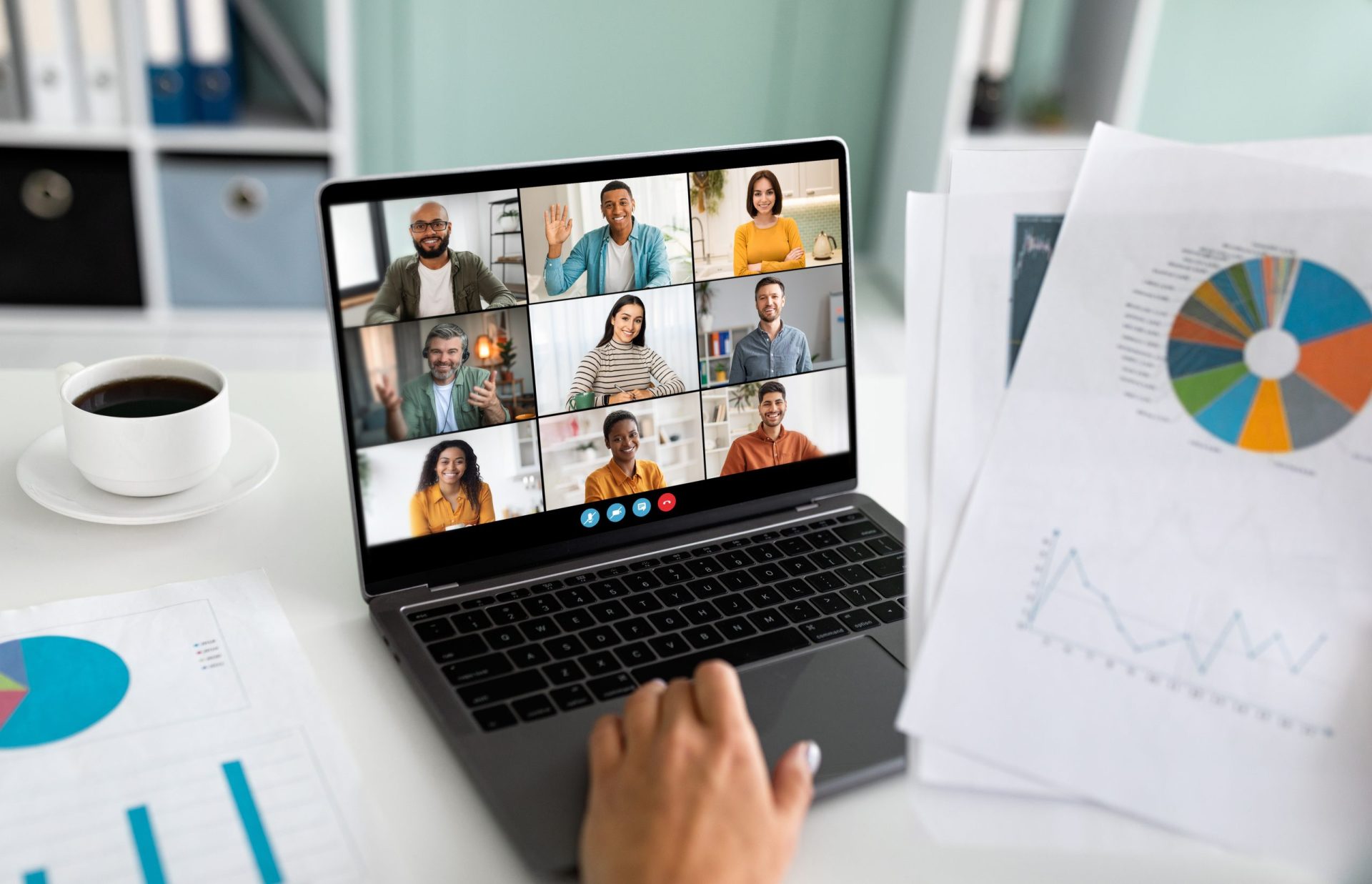 Best Tools for Managing Remote Teams Efficiently